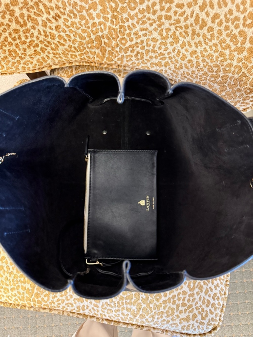 💯Auth! LANVIN Black & White Leather Tote/Shoulder Bag w Tassels & Gold Hardware - Picture 10 of 16